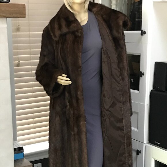 Women 47" Dark Brown Authentic Mink Fur Coat Sz 12-14 Made in Canada VTG - Picture 9 of 9